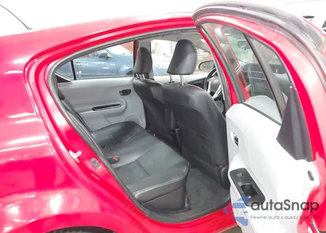 2012 Toyota Prius C Four из США, поврежденный, VIN JTDKDTB33C1507768